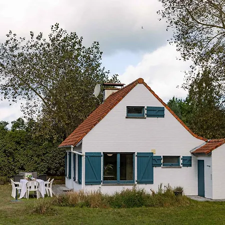 Huswell - Cosy Near The Sea With Car & Bike Parking