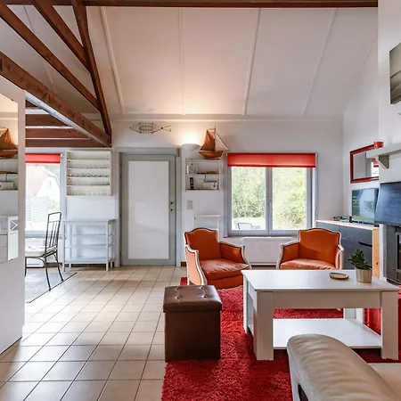 Huswell - Cosy Near The Sea With Car & Bike Parking